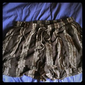 Striped cloth shorts